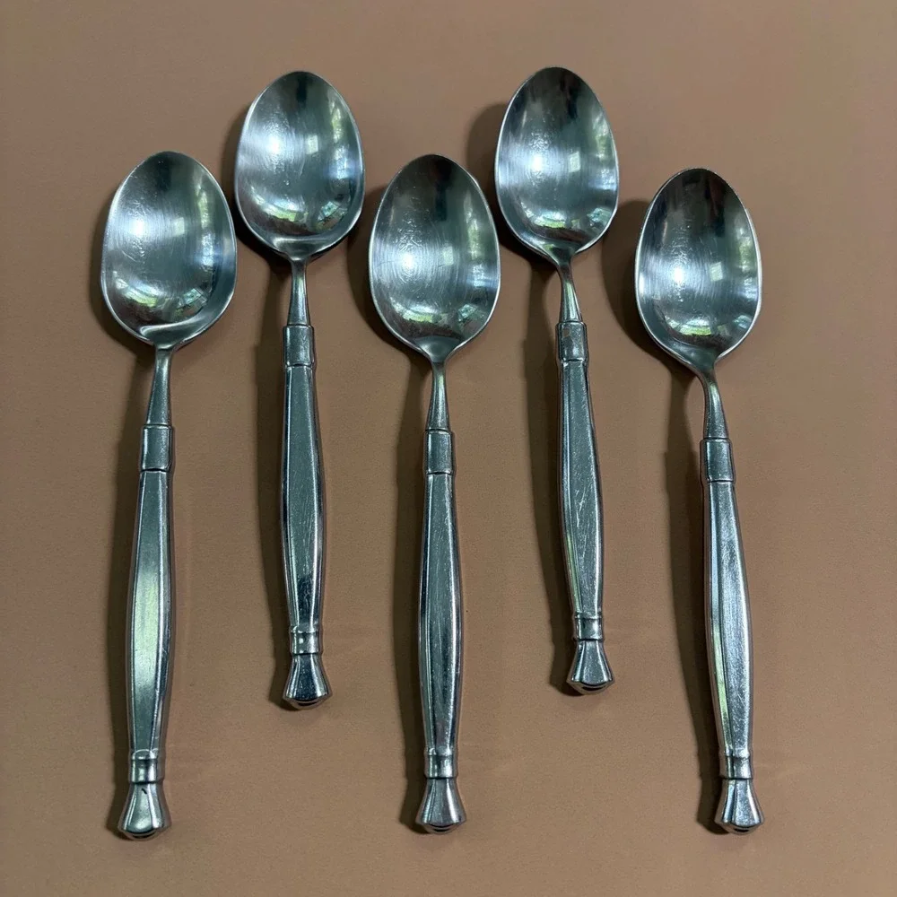 Oneida Act 1‎ Stainless Table Soup Spoons Set of 5 Glossy Silver Heirloom Cube
